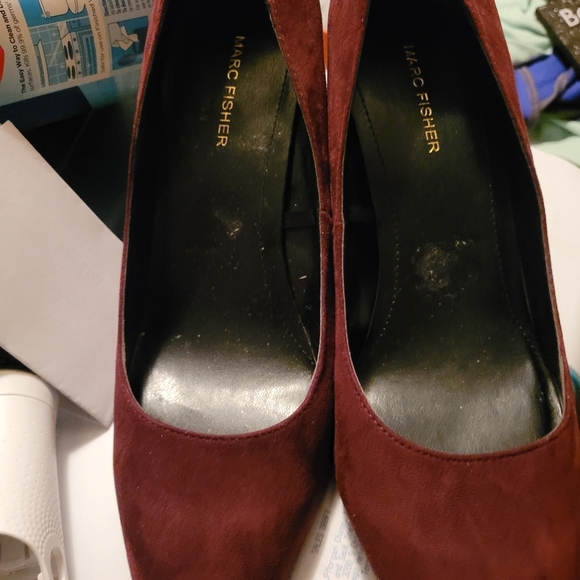 Shoes - Picture 3 of 3